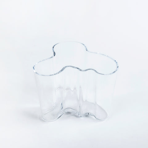 alvar aalto vase 4.75" high clear glass